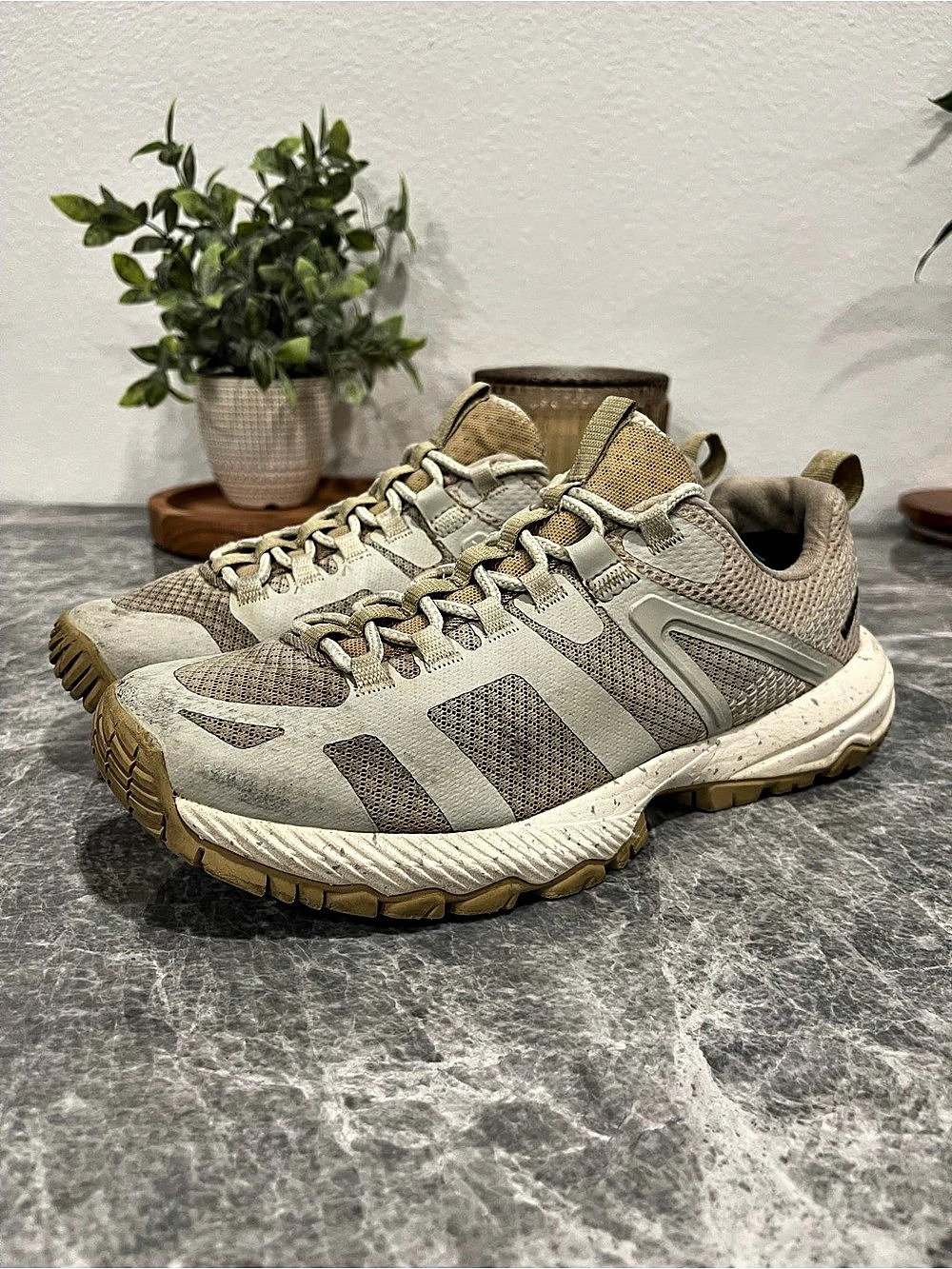 Merrell MQM Ace Tec 1TRL Oyster Chalk Women’s Sz: 7.5